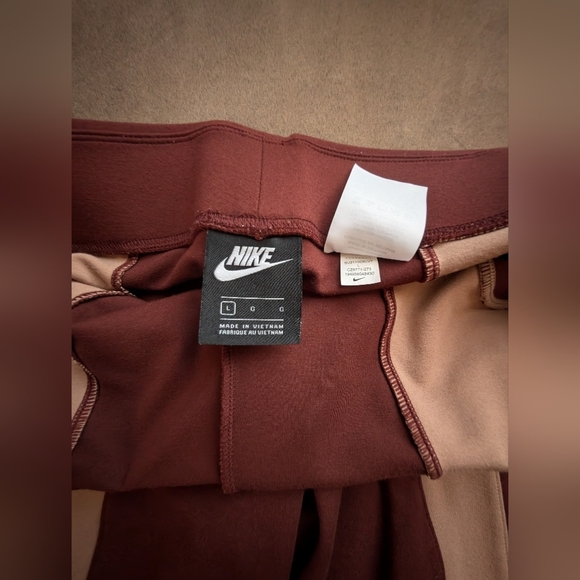 Nike Women's NSW Street Bike Shorts. Size L CZ9771 - Picture 4 of 8